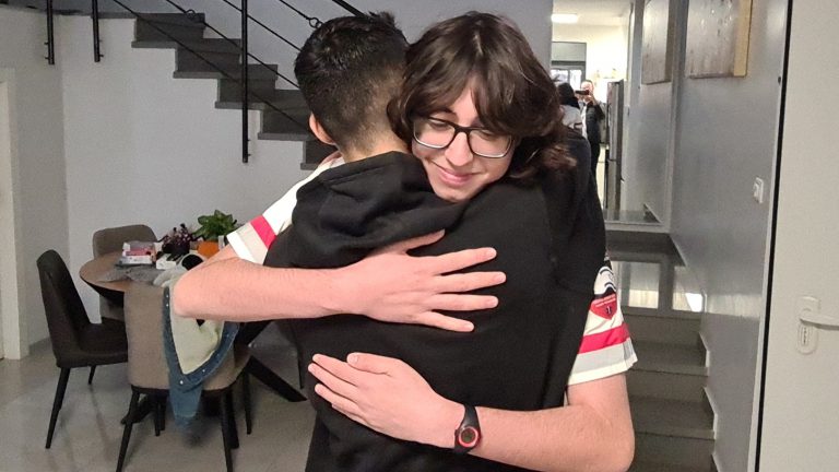 נער קיבל דום לב בשיעור ספורט, חברו לכיתה שמתנדב במד״א הציל את חייו – הודעה לעיתונות 17.1 (1)
